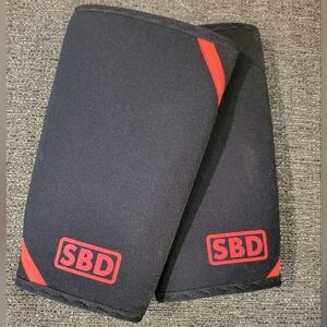 SBD knee sleeves